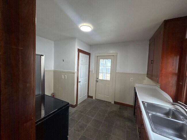 Building Photo - 2026 King Ave