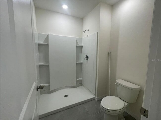 Building Photo - 33078 Major Oak Dr