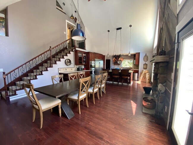 Building Photo - Epic REA - Beautiful Hilltop View Home in Circle Oaks, Napa (mostly Furnished)