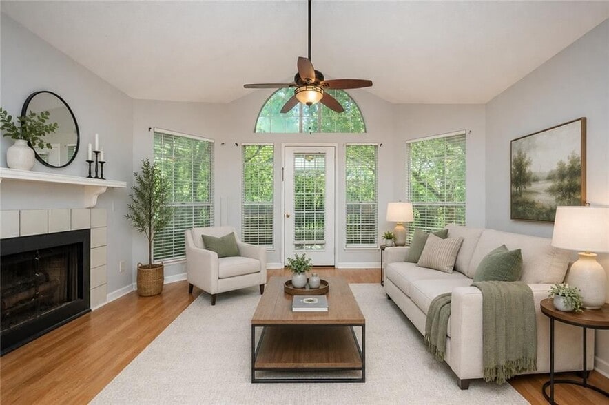 Building Photo - 915 Wentworth Ct