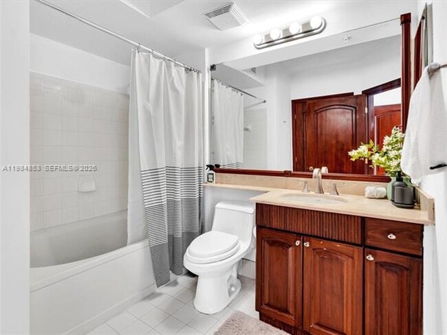 Building Photo - 17150 N Bay Rd