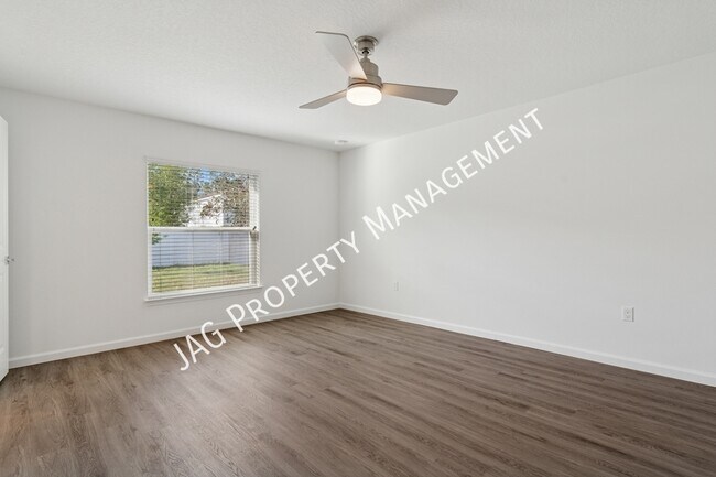 Building Photo - 15 Sea Garden Path