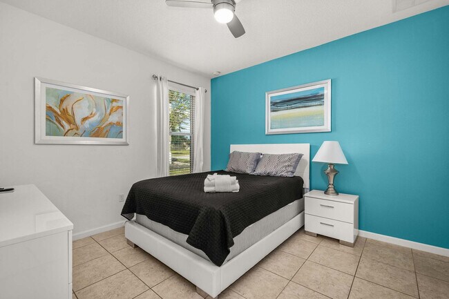 Building Photo - 4140 Oak Tree Dr