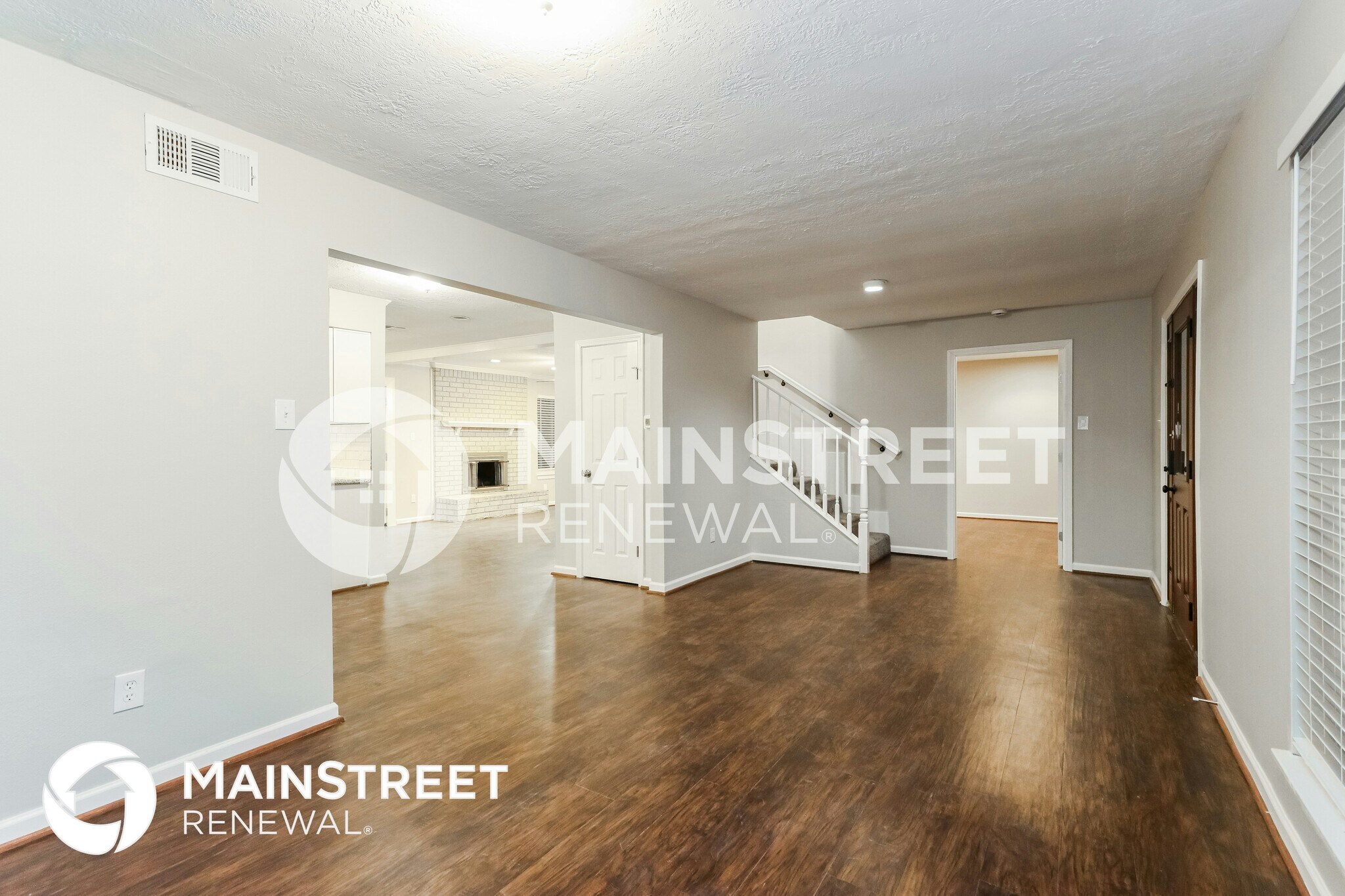 Building Photo - 647 Mosswood Dr