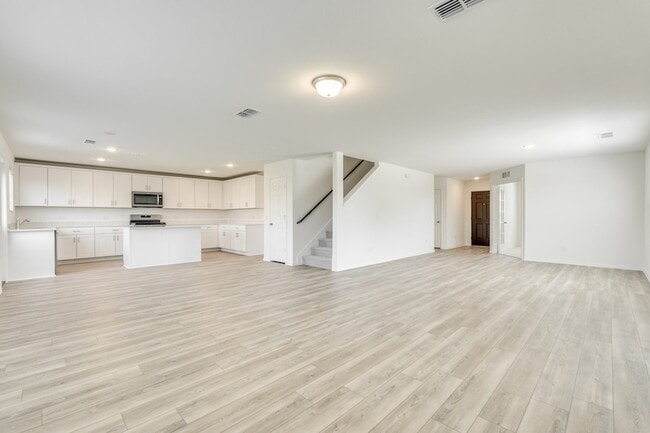 Building Photo - 16025 Malaya St