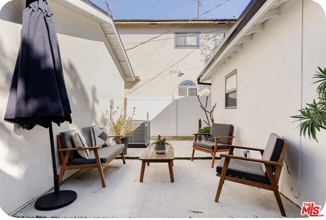 Building Photo - 12812 Greene Ave