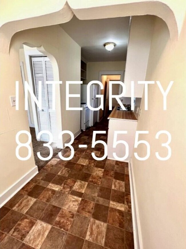 Building Photo - 1849-1851 N. Johnston