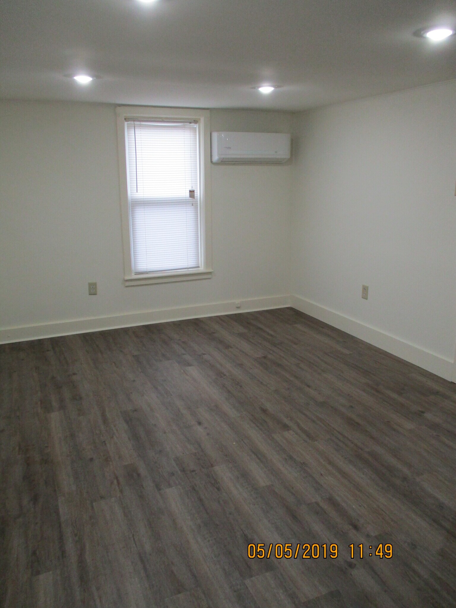 Building Photo - 47 S Sterley St