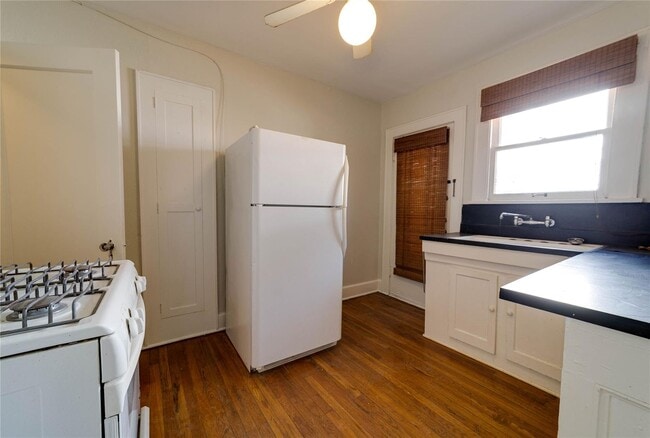 Building Photo - One side of Duplex Available- 2 Bedroom- 1 Bath Tudor Minutes from TCU- 76109