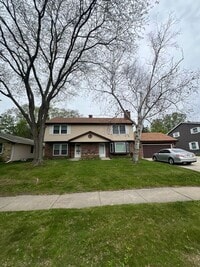 Building Photo - 549 11th Ave