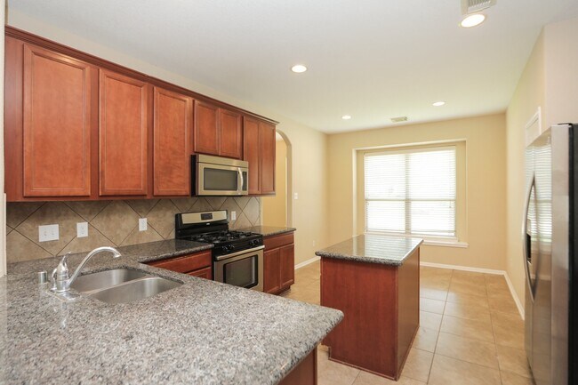 Building Photo - 11023 Heartland Grove Dr