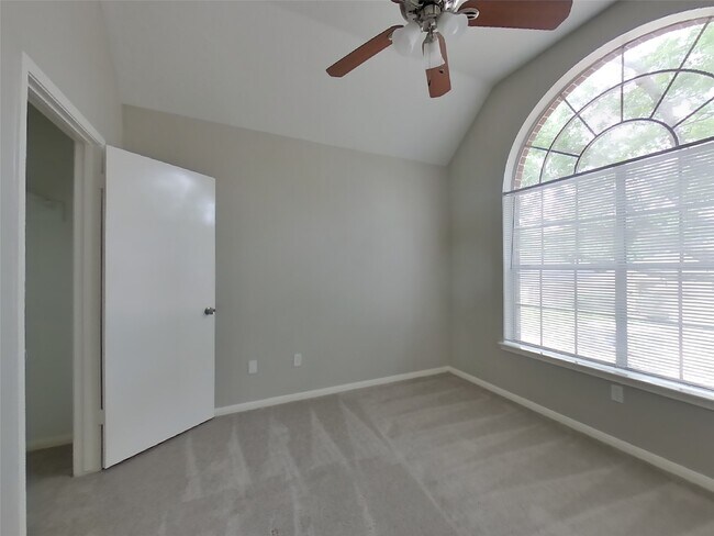 Building Photo - 1702 Glacier Blue Dr