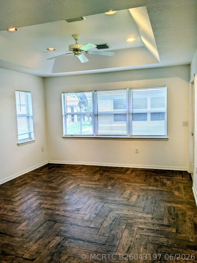 Building Photo - 1804 Blue Heron Ln