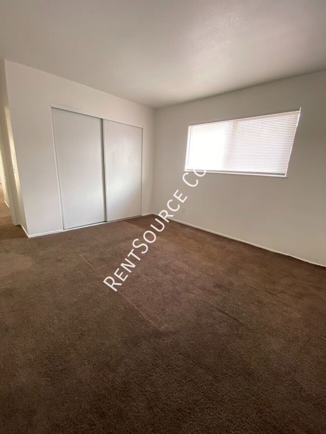 Building Photo - 1 Bedroom 1 Bathroom in Palmdale