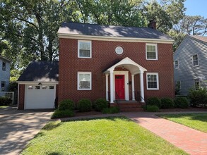 Building Photo - Beautiful 3BR/1.5BA Home in Newport News, VA - Move-in Ready!