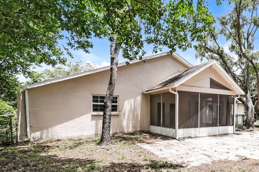 Building Photo - 13403 Woodward Dr