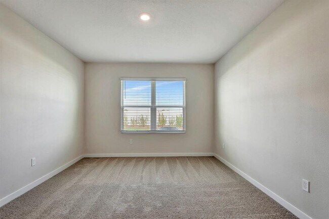 Building Photo - 18303 Wheathouse Pl