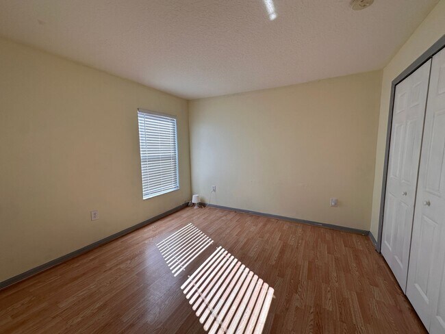 Building Photo - Palm Coast Charm