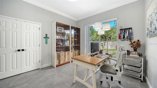 Building Photo - 9000 Willow Brook Dr