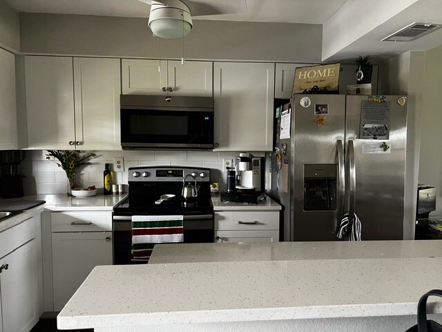 kitchen - 927 Capri Isles Blvd