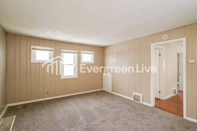 Building Photo - 5060 N 26th St