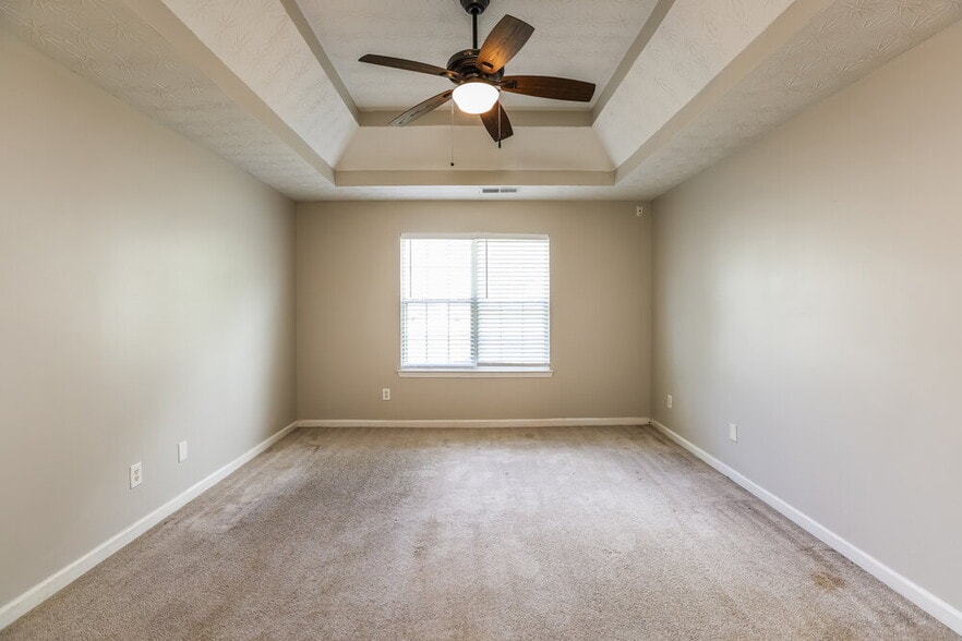 Building Photo - 2235 Corkscrew Way