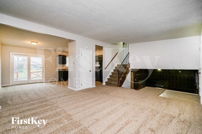 Building Photo - 3102 Kiowa Ct