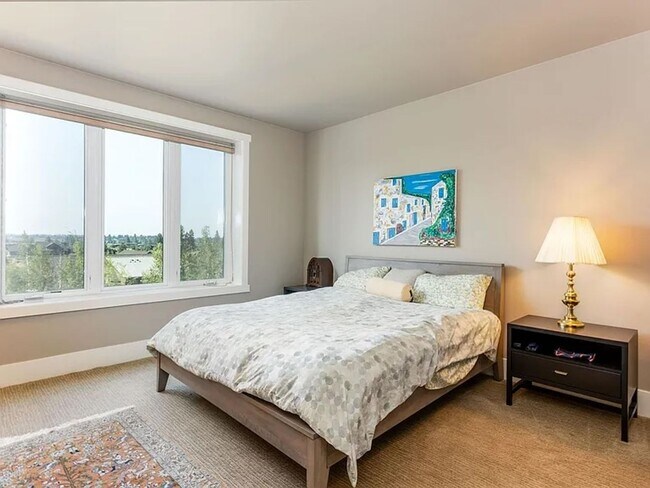 Building Photo - Spacious Tetherow Home with Community Amenities