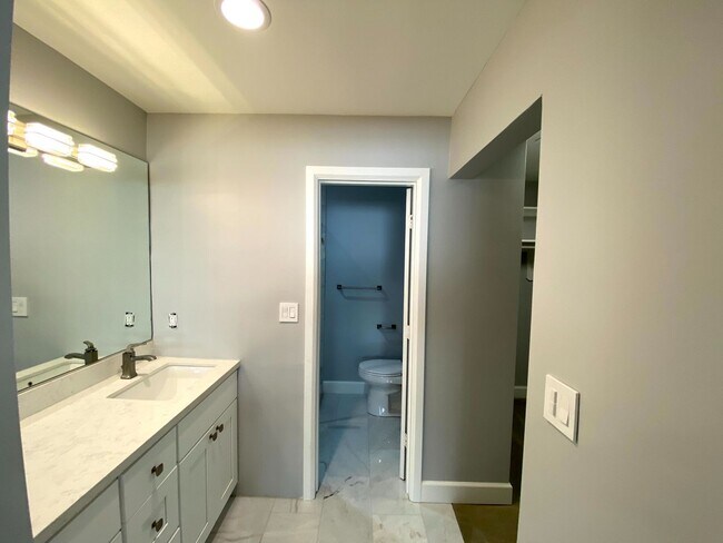 Building Photo - Coming Soon: Stylish 2-Bed Apartment with Underground Parking