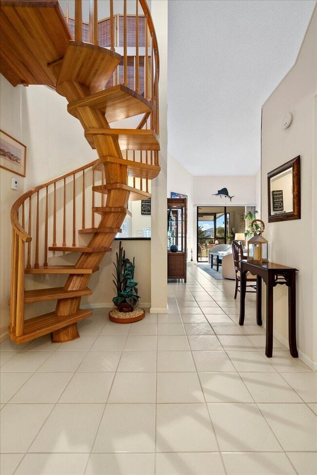 Building Photo - 143 Bay Colony Dr N