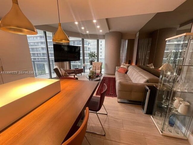 Building Photo - 45 SW 9th St