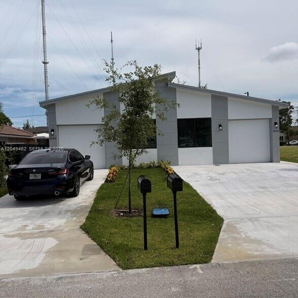 Building Photo - 6140 SW 39th St