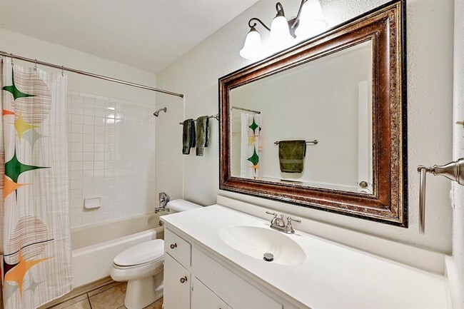 Building Photo - 3707 Tarragona Ln