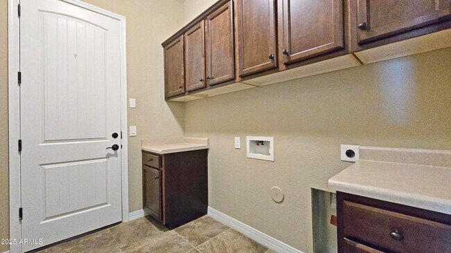 Building Photo - 12025 S 186th Dr