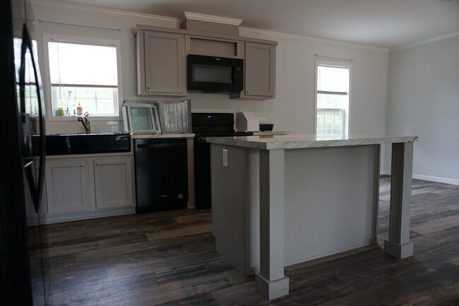 Building Photo - 4656 Eagle Way