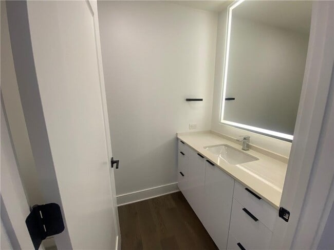 Building Photo - 788 West Marietta St NW