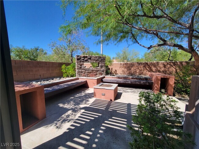 Building Photo - 9032 Cloudy Mountain Pl