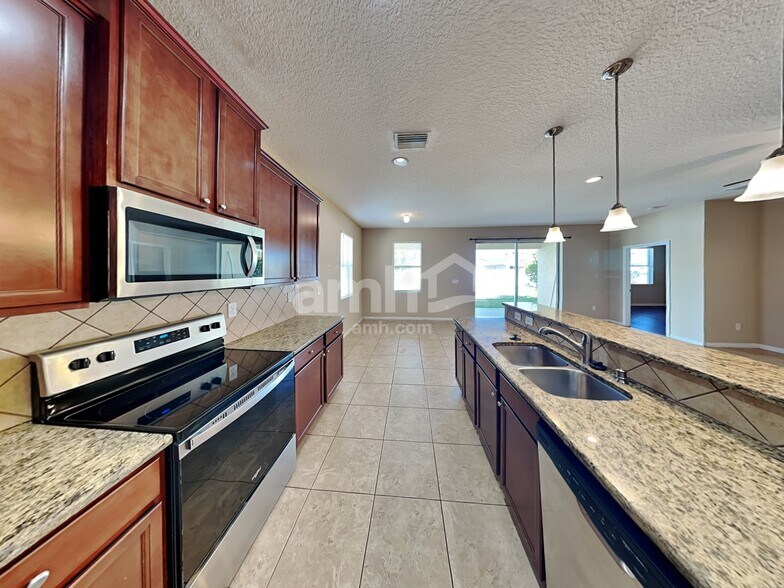 Building Photo - 404 Britton Shores Ct