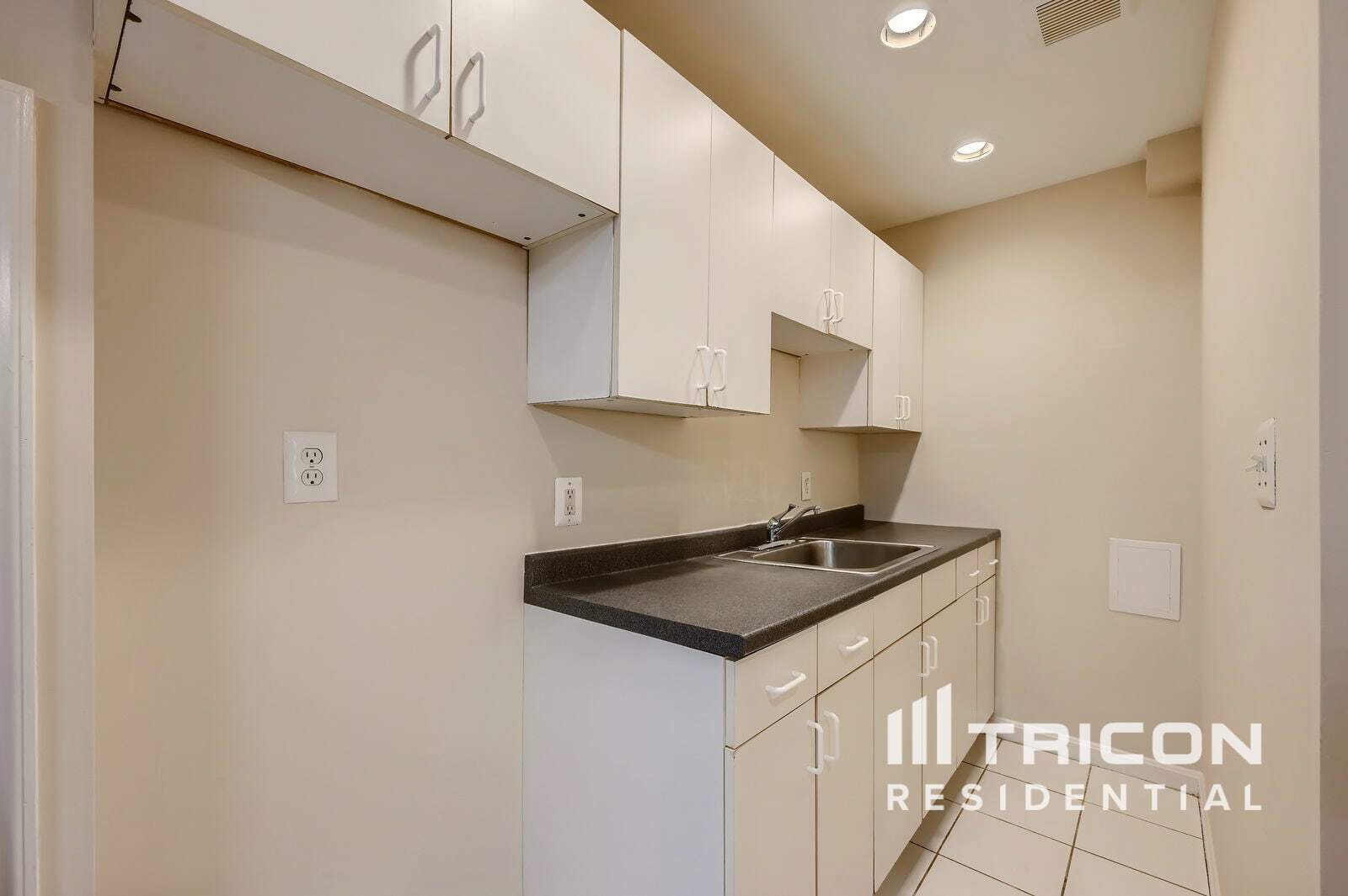 Building Photo - 337 Wye Mill Ct