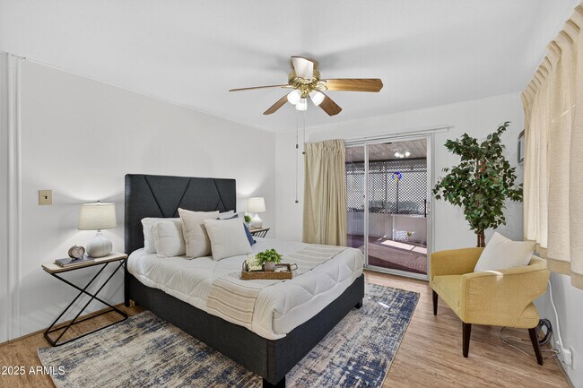 Building Photo - 5807 E Leonora St