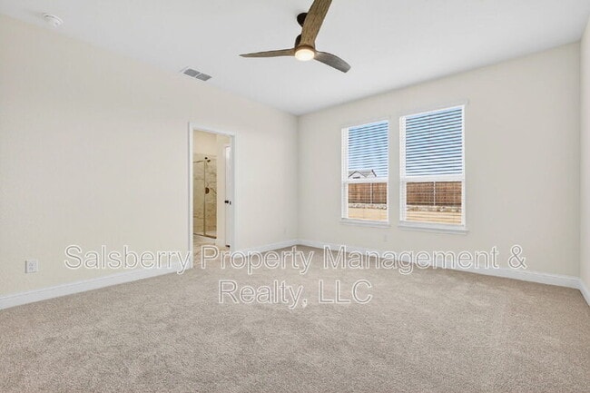 Building Photo - 125 Gallegos Dr