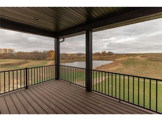 Building Photo - 301 Somerby Pkwy NE