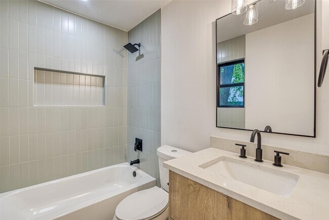 Building Photo - 13126 Mill Stone Dr
