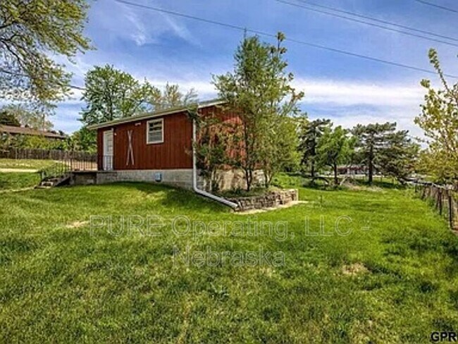 Building Photo - 2205 Lindyview Rd