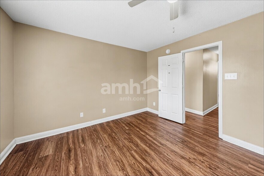 Building Photo - 10442 Juniper Breeze Dr