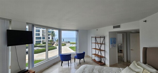 Building Photo - 2575 S Ocean Blvd