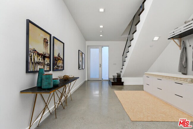 Building Photo - 11610 Ohio Ave