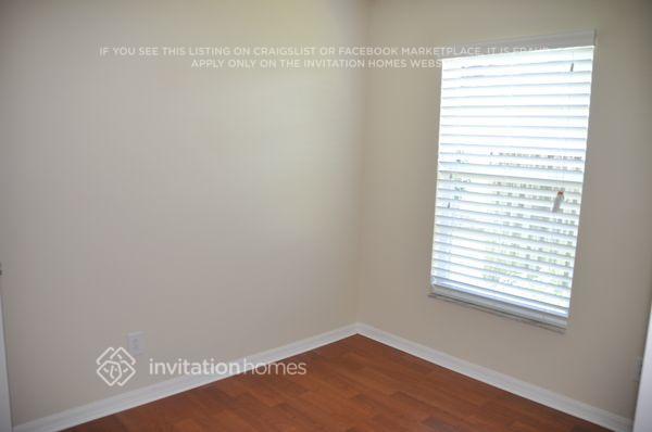 Building Photo - 9788 Fox Chapel Rd