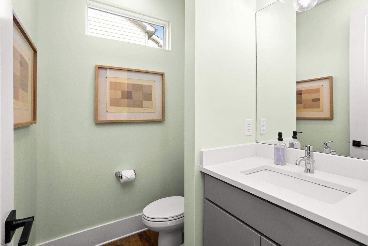 Building Photo - 1714 8th Ave S