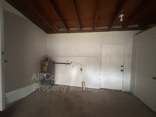 Building Photo - 2511 55th Ave N